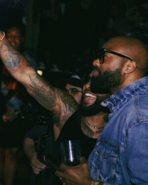 Elijah Blake Instagram - This weekend was my first time performing the new music in front of real people & seeing y’all resonate with the lyrics was better than I could’ve planned it. I think I’m bout ready for tour! Super 90s inspired though