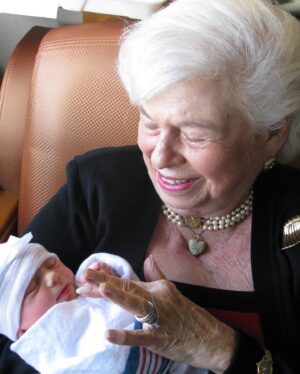 Elisa Strauss Instagram - 96 years young. My grandma passed away early this AM. 

Sharper than any of us she was always ahead of her time. She loved her family and friends fiercely and wasn’t afraid to tell you exactly what was on her mind. 

She always instructed me, “always say thank you” “always give more cake then people ask for” and if I’m being honest she was right about 95% of the time.

A part of her died when we lost my dad so I can honestly say she’s at peace.