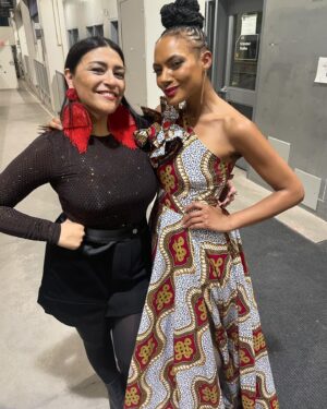 Élisapie Instagram - What an incredible time at Juno’s Halifax! 
With friends and many new friends. Inspiring people. @sing.with.mi @_aysanabee_ @williamprince @ishkoderecords @shawneekish @anitalandback @jrs42 
It was beautiful to celebrate each other. More pictures here:
With the incredible @jdutchermusic 
@morgantoneymusic @joegrassmusic @iamsalprosper_ 
Merci @sabrinadeslauriers for the styling 
@anouapik for the earrings
@juliecussonmakeupartist for the DA HMU
@makeupbyjordynn 
@hairbycatherineb 

And @theannemurray @feistmusic with your voice I found myself. @allisonrussellmusic I have no words ❤️🤩
Nakurmiik to the incredible team behind the stage!
Merci @borielegin & @elfyandrade my superbe manageuses et @bonsound team 
@newmoonpublicity who did so much to promote Inuktitut album. @carolynedebellefeuille & @billyclub. bravo for the nomination for Inuktitut album artwork!

I’m back on the road. Still recovering from the Juno 💕 weekend.

Photos : CARAS/Ryan Bolton Photography /Stephanie Montani 💐•
•
•
•
#junosredcarpet #junos #elisapie #halifaxjunos #inuktitut #indigenousmusic