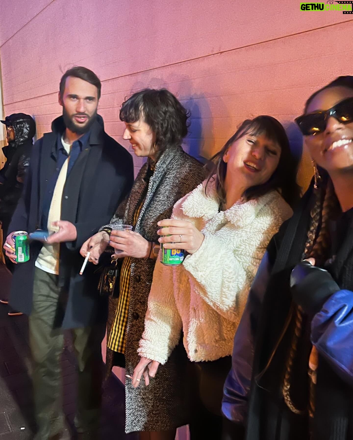Élisapie - 1.8K Likes - What an incredible time at Juno’s Halifax!
With friends and many new friends. Inspiring people. @sing.with.mi @_aysanabee_ @williamprince @ishkoderecords @shawneekish @anitalandback @jrs42
It was beautiful to celebrate each other. More pictures here:
With the incredible @jdutchermusic
@morgantoneymusic @joegrassmusic @iamsalprosper_
Merci @sabrinadeslauriers for the styling
@anouapik for the earrings
@juliecussonmakeupartist for the DA HMU
@makeupbyjordynn
@hairbycatherineb
And @theannemurray @feistmusic with your voice I found myself. @allisonrussellmusic I have no words ❤️🤩
Nakurmiik to the incredible team behind the stage!
Merci @borielegin & @elfyandrade my superbe manageuses et @bonsound team
@newmoonpublicity who did so much to promote Inuktitut album. @carolynedebellefeuille & @billyclub. bravo for the nomination for Inuktitut album artwork!
I’m back on the road. Still recovering from the Juno 💕 weekend.
Photos : CARAS/Ryan Bolton Photography /Stephanie Montani 💐•
•
•
•
#junosredcarpet #junos #elisapie #halifaxjunos #inuktitut #indigenousmusic