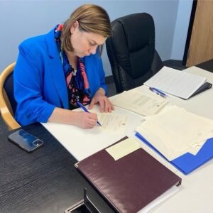 Elissa Slotkin Instagram - It struck me today as I was trying to close out work ahead of the holidays that I had stumbled upon a perfect snapshot of what it’s like to be a Congresswoman: sending hand-signed letters to constituents. 

In just this batch I congratulated scholarship recipients, honored a WWII vet turning 100, celebrated new businesses, and, on the other side of the coin, recognized the bravery of the loved ones of the students lost in the Oxford shooting who spoke at the recent sentencing. 

As the year comes to a close, it’s a good reminder to take a moment to celebrate all the wonderful things happening in our lives, and acknowledge the painful things happening to people we care about. 

While Washington is a mess, the work here in Michigan, and the people I get to meet and fight for, are what make me so proud to represent this district.