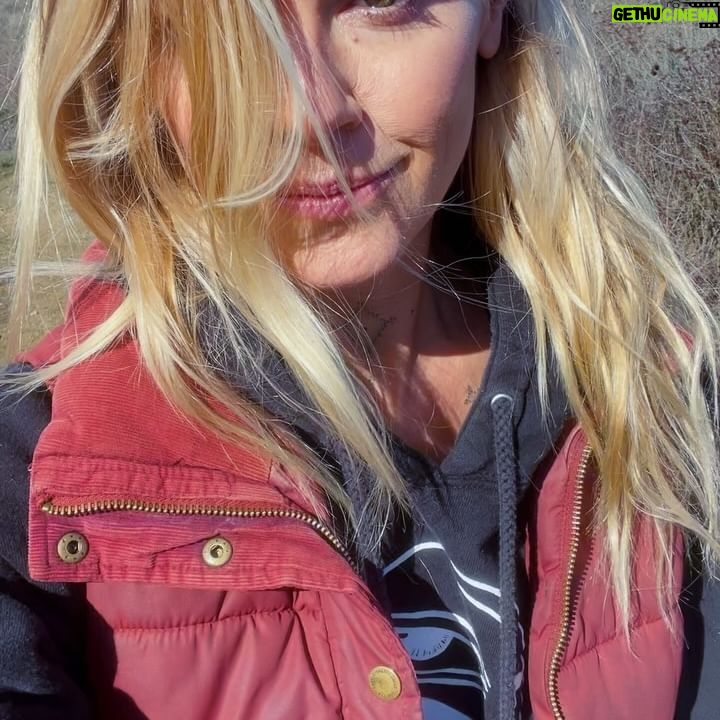 Eliza Coupe - 1.6K Likes - J A N U A R Y Photo 💩
#yourewelcome #january #photodump #love