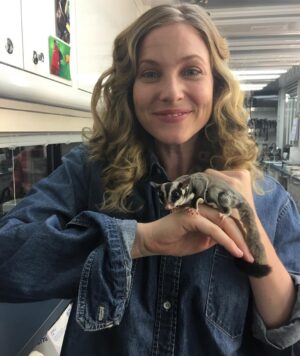 Elizabeth Blackmore Instagram - Night shoots are worth it when there's critters!