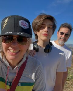 Actress Elizabeth Craft HD Instagram Photos and Wallpapers December 2023