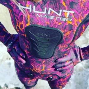 Elizabeth Frances Instagram - Rhapsody in blue, badassery in pink 😈
🌊 🐬 🔱 
Was so stoked that @huntmaster makes what is now my favorite suit, in PINK! Plus It’s cut for a woman’s body and has matching socks and gloves 🙌🏽👗If you’re a #ladyspearo or #freediver and want a high quality suit (in Cali my 5mm keeps me super warm) head to huntmaster.com they gave me a discount code for friends, family and followers!! Code is EFRANCES and it’s 20% off for the first 15 people to purchase over 100$ worth of gear. 💪🏼💪🏼
🔱
I’m not paid I just really dig this suit and ladies need more options! For all other #spearo needs head to mah homie Josh @mericspearfishing he is the BEST. #forthehunt