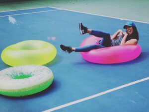 Elizabeth Frances Instagram - Sometimes you just use your imagination 😂 My imaginary pool day w 📷: @josell
