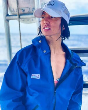 Elizabeth Frances Instagram - Slouchy cute ocean fashion 😂 w @surffur 

Stoked for my prize from @socaldivebabes first annual all women’s tournament @cangrejosoficial 🧜‍♀️ #freediving #spearfishing #baja #surffur #socaldivebabes #sustainablefood