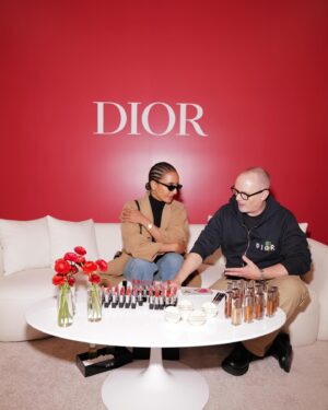 Elizabeth Grullón Instagram - @diorbeauty with the beauties💄merci @stellasimona 🤍 hair by @kyabilal_ 💫