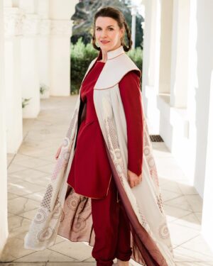 Elizabeth Hales Instagram - ✨May the Fourth Be With You, from a Galaxy Far Far Away 🌥
.
.
.
Seriously tho... one of the most beautiful pieces of art to wear is @margaritasews Bespin Cloak 
.
.
.
.
.
.
#starwars #maythe4thbewithyou #starwarsday #bespin #cloudcity #starwarsepisode5 #empirestrikesback #georgelucas #maythe4th #ootd #may4th #costumer #bespinleia #bespingown #embroidery #brandlibrary #leia #bespinleia