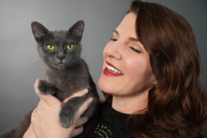 Elizabeth Hales Instagram - 🐈‍⬛ National Cat Day 🐈 
Mia was agreeable to have her picture taken... again.  Ollie, not so much. 👉👉
.
.
.
.
.
.
.
.
.
#nationalcatday #cats_of_instagram #catsofig #catlover #catlife #adoptdontshop #adoptacat #tnr