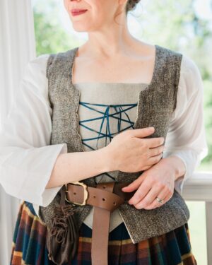 Elizabeth Hales Instagram - Me Made! 🧵 Sewing gives me so much JOY!  I loved making this 1750s Highlander/Outlander/Colonial-inspired wardrobe.  Every woman must have a shift, stockings, shoes, stays, under petticoat, pockets, over a petticoat, stomacher, and in this case, a waistcoat.  Add on a belt, usually a chatelaine, and a money pouch or a bag. 

My wardrobe was made from historically accurate #jpryan patterns.  Learning what my ancestors might have worn in 18th century America gives me insight and a closeness that they are nearby.
.
.
.
.
.
.
.
.
.
.
.
.
#inspired #inspire #ancestor #patterns #instafashion #outlander #sewing #18thcentury #colonial #vintage #outlander #outlanderstarz #jamieandclaire #dianagalbadon #seamstresslife #outlanderseries #vintageinspired #outlanderlove #livinghistory #seamstress #vintageph #actor #actress #sewistsofinstagram #memade #ithaspockets #historical #photooftheday #georgian #rileysfarm