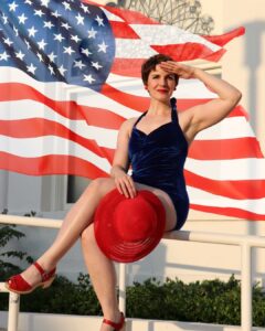 Actress Elizabeth Hales HD Instagram Photos and Wallpapers July 2021