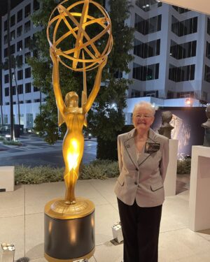 Elizabeth Hales Instagram - #fridaymotivation ➡️ ➡️
.
One of my favorite experiences of 2021 was taking my mom and dad to an Emmy Celebration Party.  My mom, Colleen, had a rough year.  Over 4 different surgeries to save her eyes, a brain tumor removed, her thyroid removed, all while being the stalwart, loving, and giving mother she is.  Finally, her doctor cleared her to travel!  What a joy it was seeing her on the red carpet with Brady and my dad, Bruce.  Then @meredithactress (who is my cousin) completed the reunion.  Thank you Meredith!  Though Colleen still struggles to see clearly and evenly, it was an honor to have my family with me.  To top off the trip, we attended John William's concert at the Hollywood Bowl.  Definitely a weekend to remember!
.
.
.
.
.
.
.
.
#emmy #awardseason #femalefilmmakers #televisionacademy #fallbackfriday #fridaymotivation #motheranddaughter #motheranddaughters #motheranddaughtertime #motheranddaughtergoals #momanddaughter