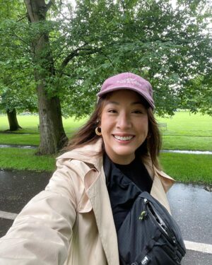 Elizabeth Ho Instagram - More Edinburgh fringe @chriskirkpatrickmasmusical magic 🪄 

1: first walk on the meadows
2: our airport pick up
3: first pizza party with everyone reunited
4: our poster in the wild
5: rehearsing bbs
6: meal break
7: preview Joey 
8: Finale 
9: Wig Bucket roll call
10: Spotted another poster in the wild