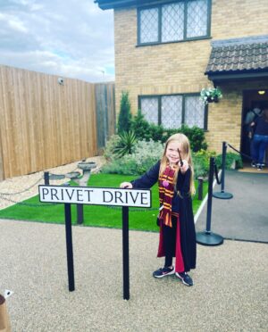 Ella Chadwick Instagram - Some of my favourite pics from @wbtourlondon i had the best time #harrypotterstudios #harrypotter #wbtourlondon
