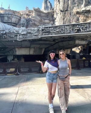 Elle Newlands Instagram - 7 miles of laughs at the happiest place on Earth yesterday with my fabby friend @weeclairehere (who hasn’t been to Disney since she was wee!). It was so lovely to see your face light up! (and introduce you to Dole Whip and Tajin) Such a fun day! Thank you to my lovely pal Josh for the surprise gift of tickets. Life is good 🤩 

And to the random lady photographer who somehow gave us both 11 foot long legs - what’s your secret??!??

#disneyland 
#disney 
#happiestplaceonearth