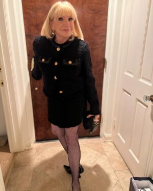 Ellen Mirojnick Instagram - #fridaynight OSCARS. 2024 🤩#oscarparties#oppenheimer #saintlaurant #versace # CAA ….