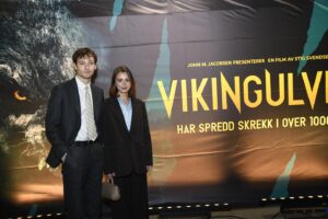 Elli Rhiannon Müller Osborne Instagram - førpremiere på vikingulven ! du kan se filmen på kino nå. 🌖