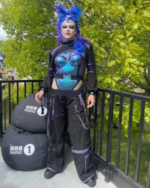 Ellie Diamond Instagram - RADIO ONE BIG WEEKEND! 
So much fun being back in Dundee working at @bbcradio1