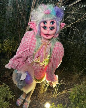 Ellie Diamond Instagram - 🕸️🧚🏻🍄IM BACK FROM THE DEAD🍄🧚🏻🕸️
-
🎶Blue stars runnin on my forehead, cold wings flutterin and moving🎶 So happy to be posting my Portals inspired by the icon @littlebodybigheart ! The album and new aesthetic is a dream! 
-
This look was very fun to make! What you see was all hand sewn, take a swipe thru for the process! I started with a nude hood and added padded “bones” to fill the face then used a fabric to cover it like skin, I then blushed and added dimension with acrylic paint and eye shadows! Eye eye were plastic so I could see thru but only just! I dyed thee hair that was originally blonde. Also the mouth moves like a big puppet which I find haunting ahha! 
-
Thanks for the love on the look and plz tag Melanie! 🍄🧚🏻🥚💋xx