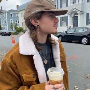 Elliot Fletcher Instagram - real life hocus pocus in salem with my witchy woman 🖤🐈‍⬛🕯🌙