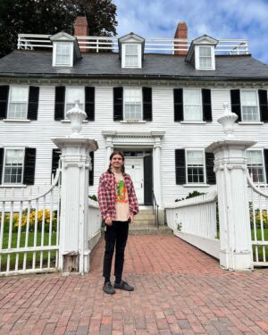 Elliot Fletcher Instagram - real life hocus pocus in salem with my witchy woman 🖤🐈‍⬛🕯🌙