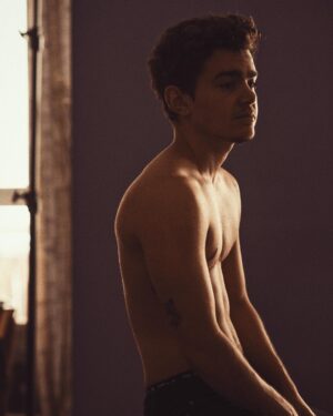 Elliot Fletcher Instagram - another shot from hanging w @lukefontana !!! winter pics will hopefully be comin soon! sorry i haven’t posted in forever!