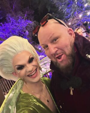 Elliott with 2 Ts Instagram - So many more pics to post, but literally went to a party with every star of every show i watched growing up. Big time rush, victorious, wizards of waverly place, HOLES, Ned’s declassified, that’s so raven, even Steven’s, all in one place. It was truly magical. 💋🍀🧚🤟🏻💕
#disney #disneychannel #nickelodeon #tv #film #living