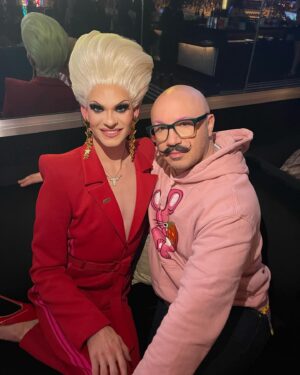 Elliott with 2 Ts Instagram - Had the BEST weekend spending time with my new darling friend @dominic_mua from @glowupbbc an absolute sweetheart!!! As well as getting the vip treatment seeing the ONE and ONLY @kylieminogue at @voltairelv thank you so much @manonsavary and @marczaffuto for an unforgettable night!!!! Absolutely love you both!!!! #kylie #glowup #vegas #vegasnights #vegasqueen #living #love