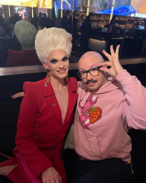 Elliott with 2 Ts Instagram - Had the BEST weekend spending time with my new darling friend @dominic_mua from @glowupbbc an absolute sweetheart!!! As well as getting the vip treatment seeing the ONE and ONLY @kylieminogue at @voltairelv thank you so much @manonsavary and @marczaffuto for an unforgettable night!!!! Absolutely love you both!!!! #kylie #glowup #vegas #vegasnights #vegasqueen #living #love
