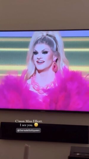 Elliott with 2 Ts Instagram - Had so much fun being a celebrity guest on the brand new show The 1% Club along with #rhooc Vicky and hosted by the hilarious @pattonoswalt who is now my drag daughta miss Patton with 2 T’s!!!!! 😂😂😂😂 yall can stream it on Prime!!!!! Literally the episode is named Patton with 2 T’s!!!!! 💕🤟🏻💋 
#gigs #dragrace #living #1%club #tv #tvgigs
🧥: @velarde_designs 
💇🏼‍♀️: @hatzbycarlos 
💍: @nobasicbombshell
