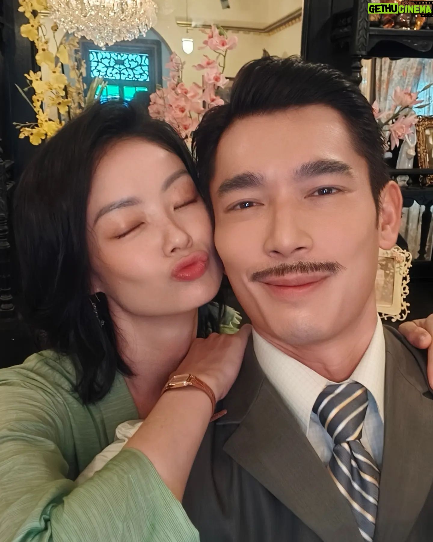 Elvin Ng - 2.8K Likes - Were we supposed to #feelsexy and be this #flirty, #likewrongshow @sheila_sim #张银娘? 以前的人比较#矜持 的ok,#还没入戏 haha but you won't see this in the show. First day of filming for #陈东豪 was a breeze (in a not so breezy house) cos it was only photo-taking and #nolines (in the script and some say on the face too hahaha)! 😉😅😘 #EmeraldHill #小娘惹之翡翠山