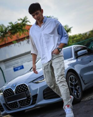 Elvin Ng Instagram - Love at first sight, and still growing on me. I love my time with you. 💙 

#bmw #bmwsingapore #brooklyn #brooklyngrey @bmwsingapore @bmweurokarsautosg