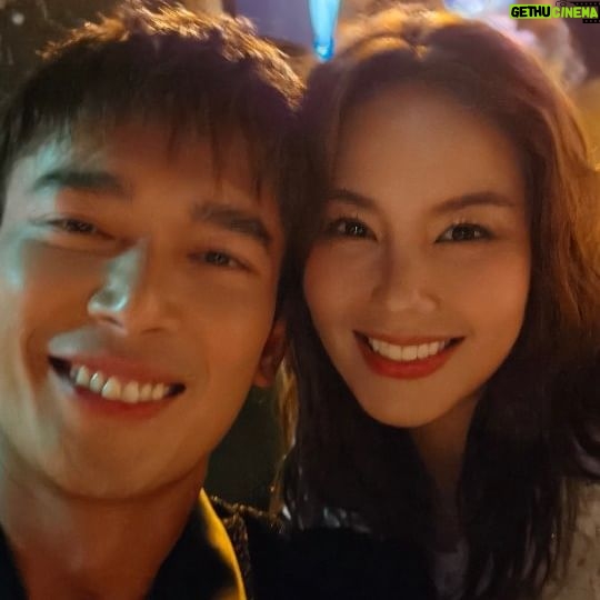 Elvin Ng - 2.8K Likes - Maybe my secret wish to sing a drama #themesong one day, and putting it out there in the universe haha.😉😘 #starawards #galadinner #backstageawards #unsungheroes #rehearsals #behindthescenes #myoneandonly #只此一家 #取暖 @fangrong @elvinology @the_celebrityagency