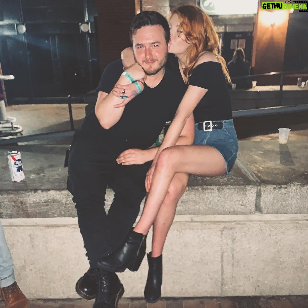 Elyse Dufour - 1K Likes - MybffZACBIRD @zacharygarren