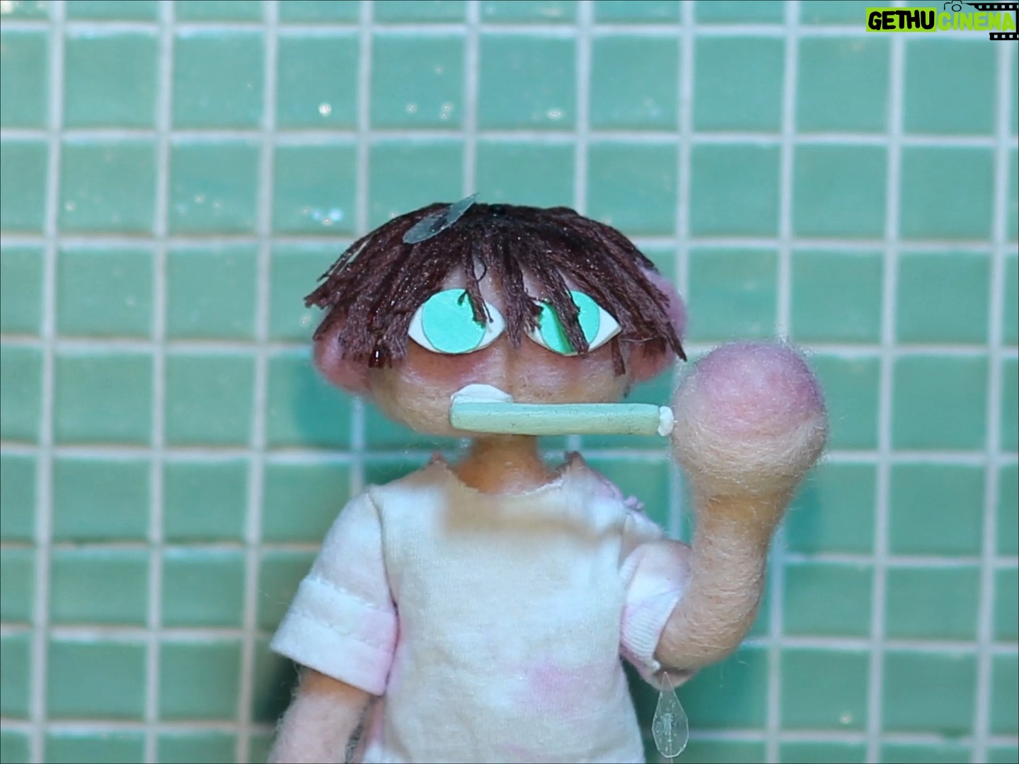 Ema Mlynarčíková - 9K Likes - A little snippet from my stop motion attempt at a school excercise :0 (For non czech speakers, the voiceover is about not knowing what to do and wondering what would be the best thing to do) #animation #stopmotion #stopmotionanimation