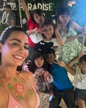 Emeraude Toubia Instagram - 🌕 🍓Full Moon Night 🦄 🌸🌴💫🍄👙🌈 #fullmoonparty 🇹🇭
