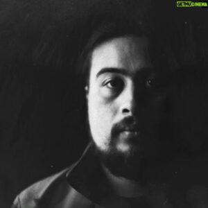 Emil Quliyev Instagram - "KÖRPÜNÜN O TAYI" 
Фотоаппарат: Nikon 1958.г, первая зеркалка в мире. 
Фото: @guram_navroz
