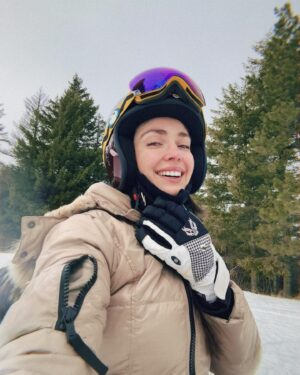 Emilia Ares Instagram - Snowmobiling saga in WA: Went from legit terrified vibes to sending it down the mountain like a boss! 🏔️❄️ Living that mountain life with the squad. 🤙 #FearConquered #MountainThrills”