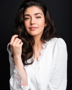Actress Emilia Ares HD Instagram Photos and Wallpapers April 2024