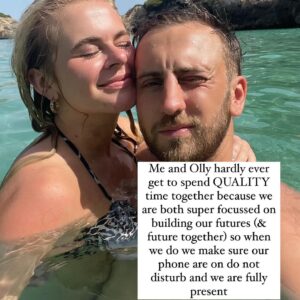 Emily Barker Instagram - Saw this trend on insta and felt it was time to add a bit of reality into my page again … so let’s keep it real for a sec shall we 🤍💫🫶🏼