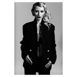 Emily Berrington Instagram - 🖤🤍 @ramshergill @protagmag @daenpalmahuse #tb
