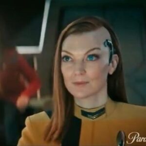 Emily Coutts Instagram - New implant, new uniform, new season 4 trailer out now ⚡️ #Detmer #startrekdiscovery #startrek