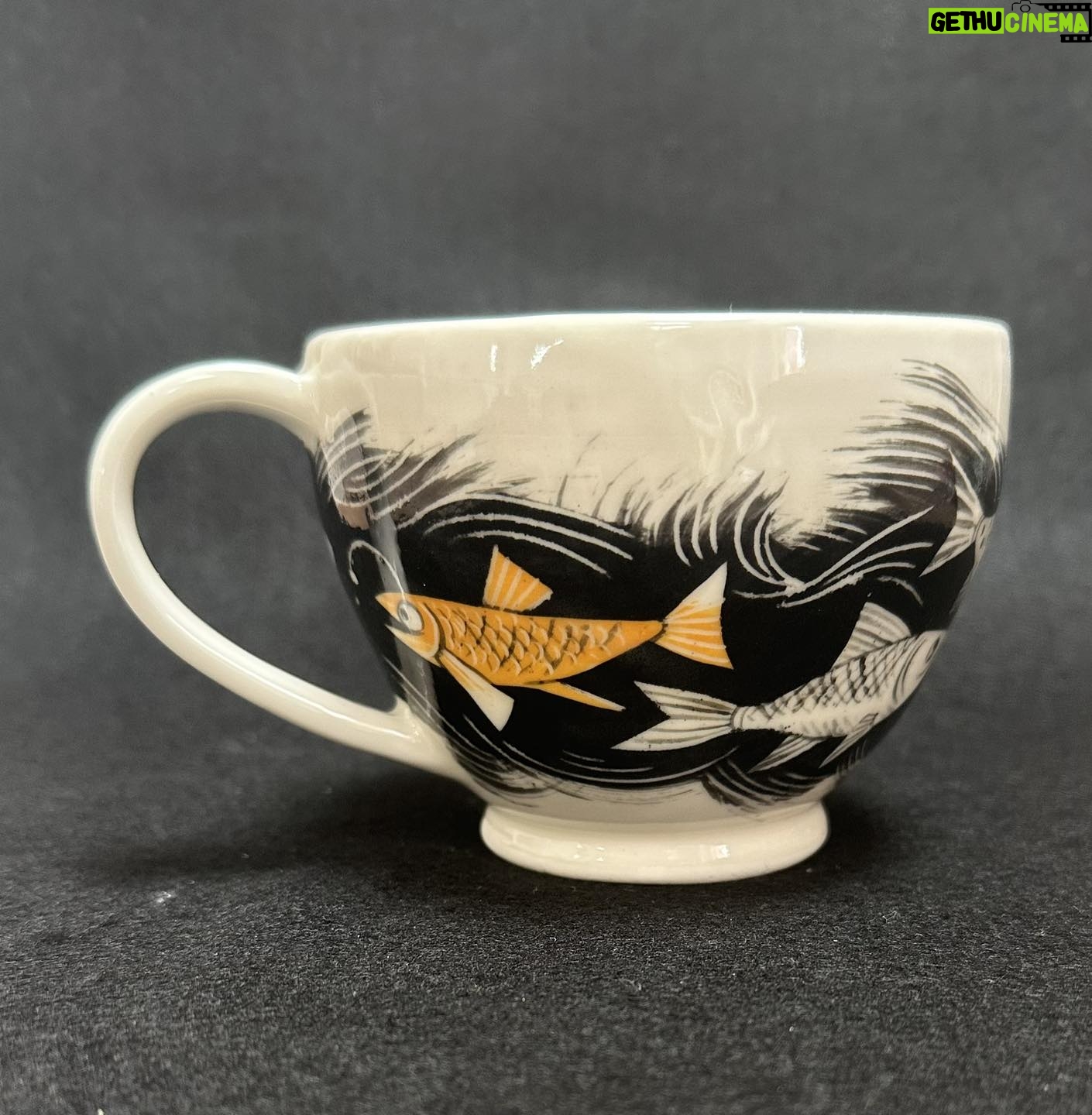 Emily Gravett - 826 Likes - This is the second of my āmatchingā cup and saucers. I showed you the other in yesterdayās post.
The cup on this one came out well, but I mustāve trimmed the saucer a bit thin and thereās a small crack by the foot. Itās a balancing act!!
#potterylove #outofthekiln #porcelain #ceramicsart