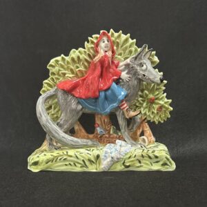Emily Gravett Instagram - I thought this should really be the first thing I showed you out of the kiln. Mainly because my mum’s been dying to see it.
#potterylove #outofthekiln #porcelain #ceramicsart #littleredridinghood #notastaffordshireflatback #paperclay