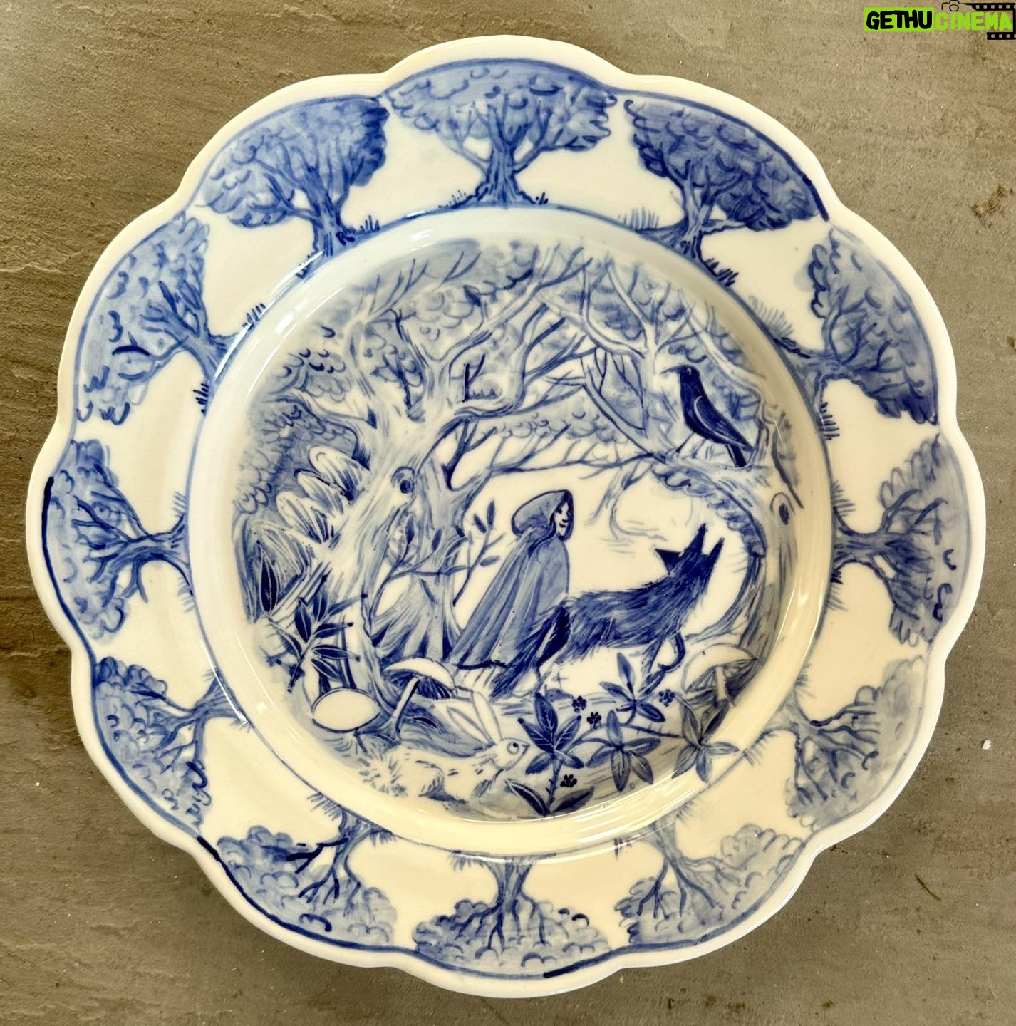 Emily Gravett - 1.9K Likes - I emptied my glaze kiln this weekend, which is always the most exciting part. Iām pretty chuffed with this plate, so I think this oneās going to go on my fairytale wall. Do remind me to take a picture of the said wall (or walls to be precise as the collection expands)
#potterylove #handmade #fairytaleonaplate #littleredridinghood