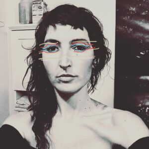 Emily Kokal Instagram - 🎭 accepting roles #cinema