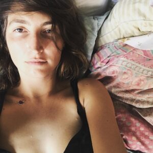 Emily Kokal Instagram - Masculin Féminin