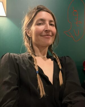 Emily Kokal Instagram - Last two shows of the twenty year anni / exquisite corpse tour. Feels good to be ending in Texas. Bittersweet and full of love. Thank you ♥️