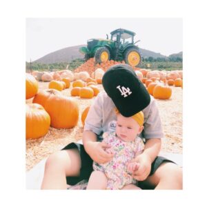 Emily Rose Instagram - Wishing you all the love this fall 🍁❤️🎃